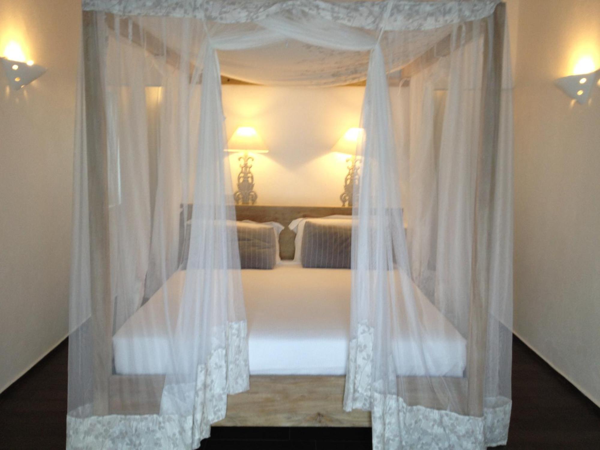 Michamvi Konokono Beach Resort And Isaraya Luxury Overwater Villas חדר תמונה