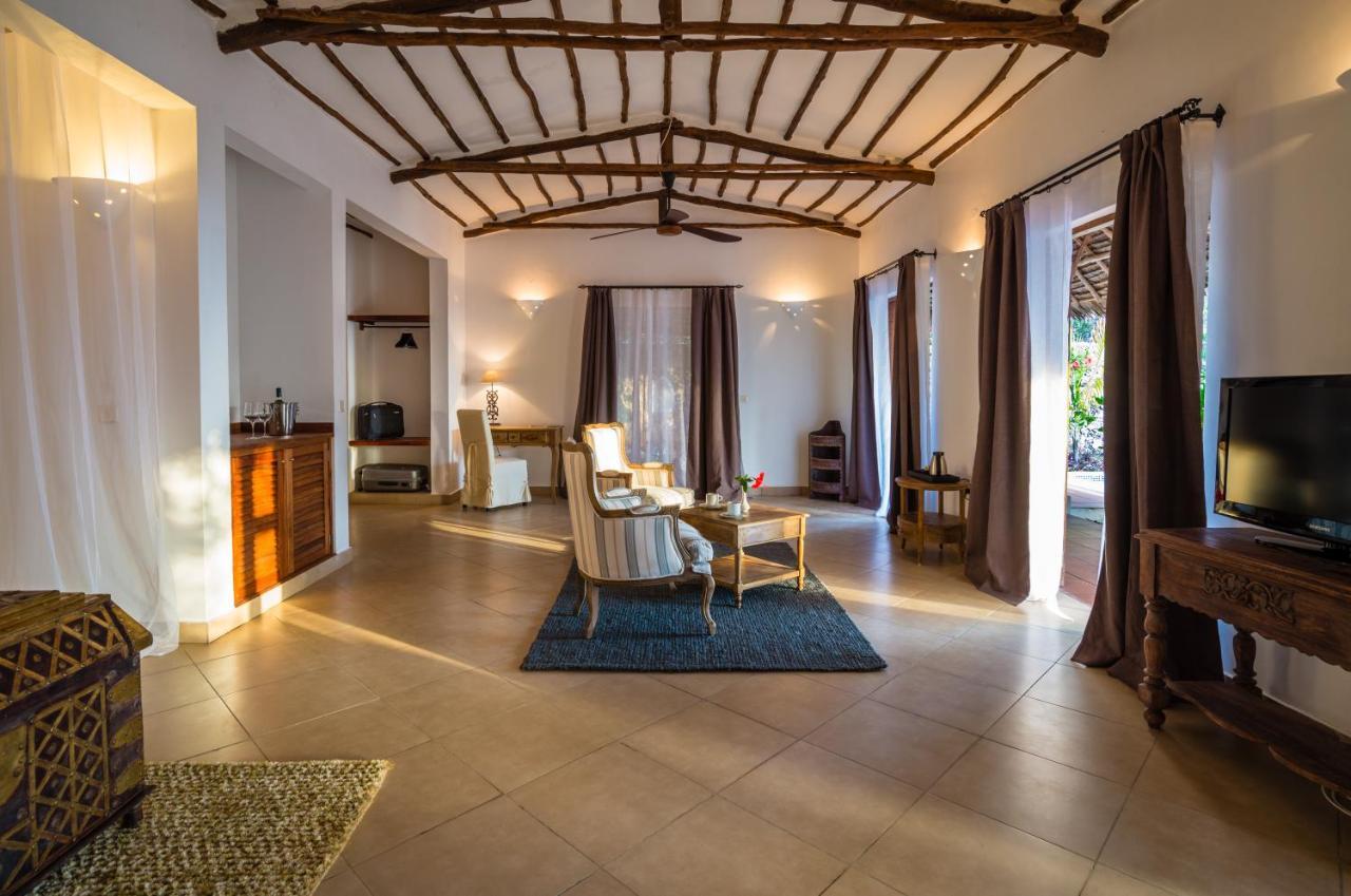Michamvi Konokono Beach Resort And Isaraya Luxury Overwater Villas חדר תמונה